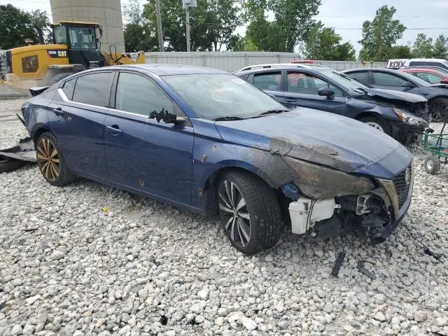 2019 NISSAN ALTIMA SR  