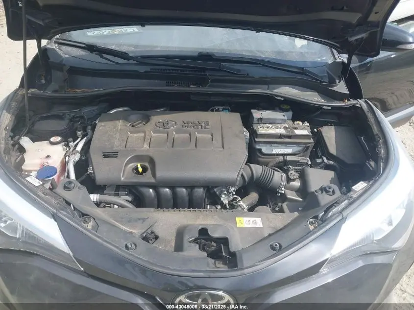 2021 TOYOTA C-HR XLE