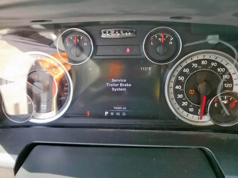 2017 RAM 1500 SLT  