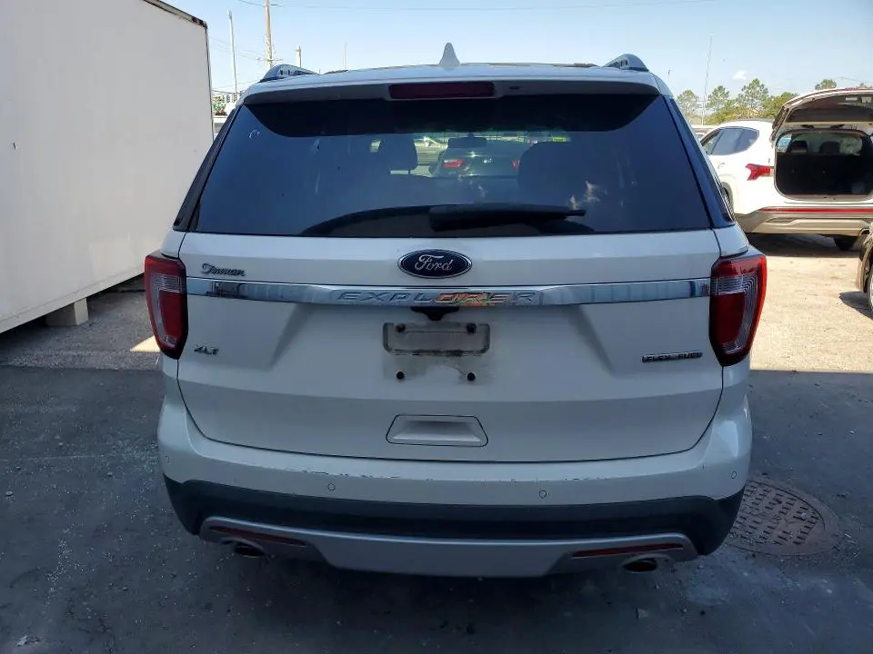 2016 FORD EXPLORER XLT  