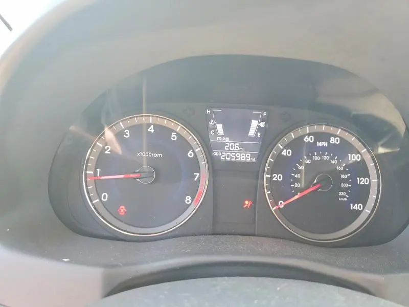 2012 HYUNDAI ACCENT SE  