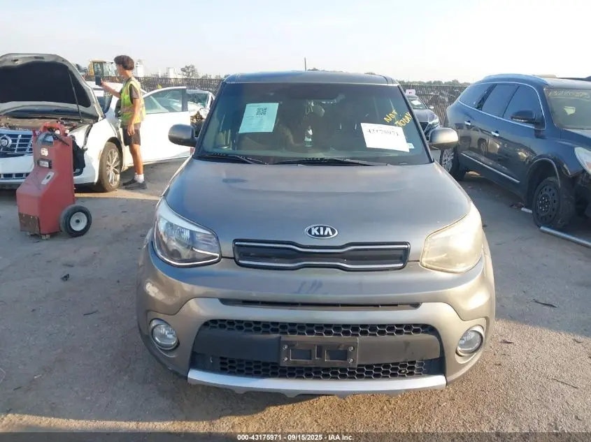 2017 KIA SOUL +