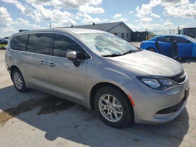 2020 CHRYSLER VOYAGER LX  