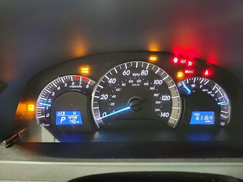 2012 TOYOTA CAMRY SE  
