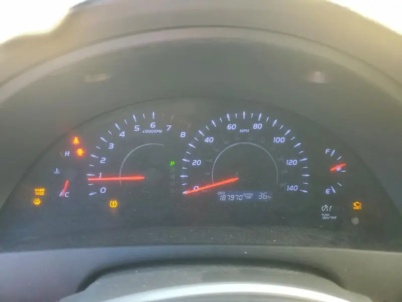 2010 TOYOTA CAMRY BASE  