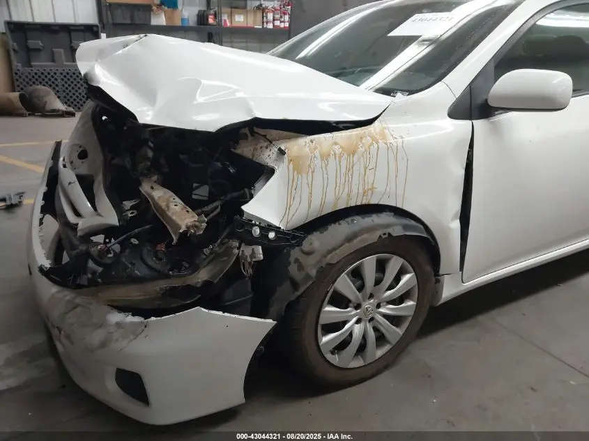 2012 TOYOTA COROLLA LE