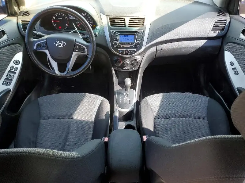 2013 HYUNDAI ACCENT GS  
