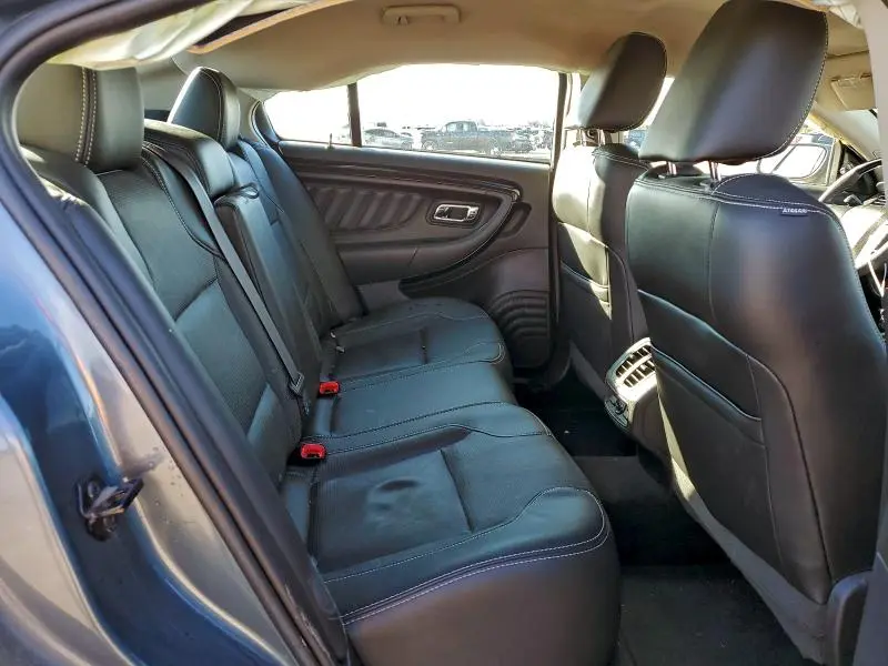 2010 FORD TAURUS LIMITED  