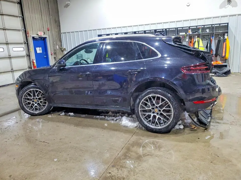 2018 PORSCHE MACAN S  