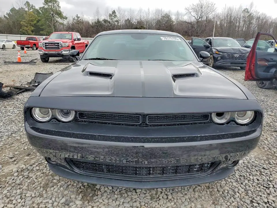 2021 DODGE CHALLENGER SXT  