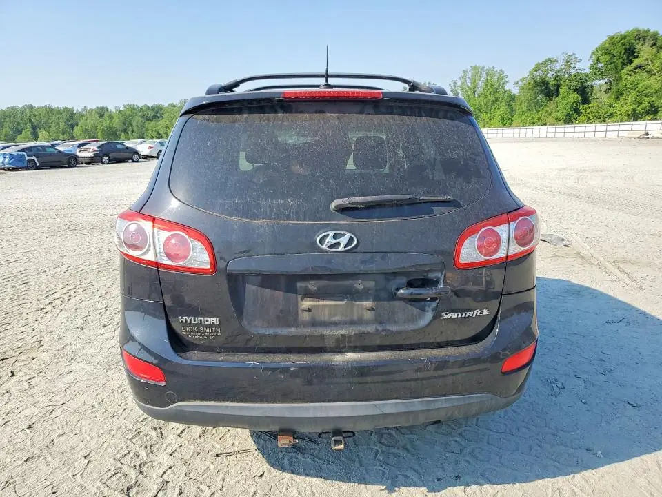 2011 HYUNDAI SANTA FE SE  