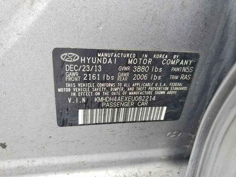 2014 HYUNDAI ELANTRA SE  