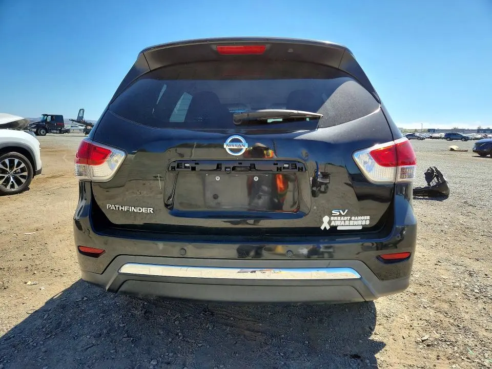 2015 NISSAN PATHFINDER SV  