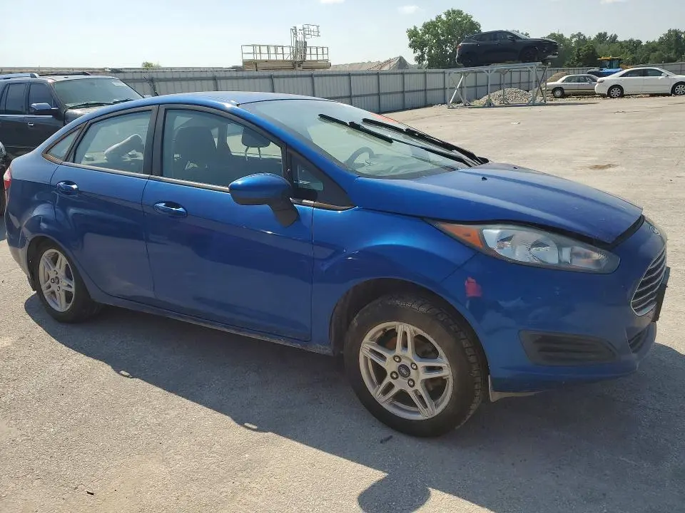 2018 FORD FIESTA SE  