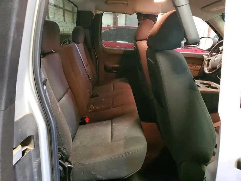 2011 CHEVROLET SILVERADO K1500 LS  
