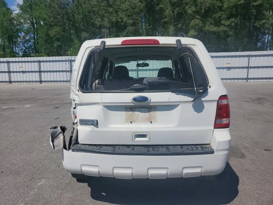 2011 FORD ESCAPE XLT  