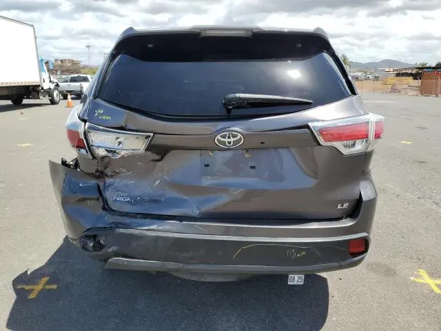 2016 TOYOTA HIGHLANDER LE  
