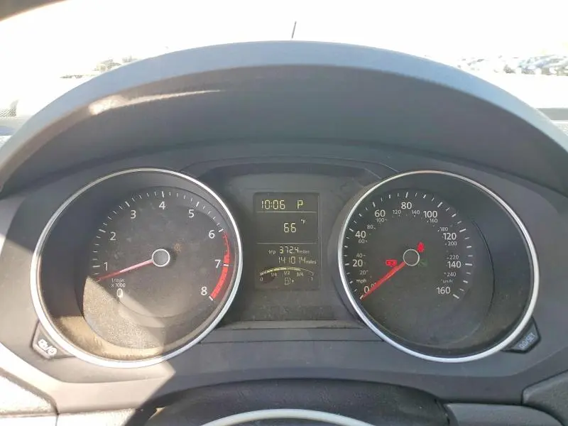 2015 VOLKSWAGEN JETTA SE  