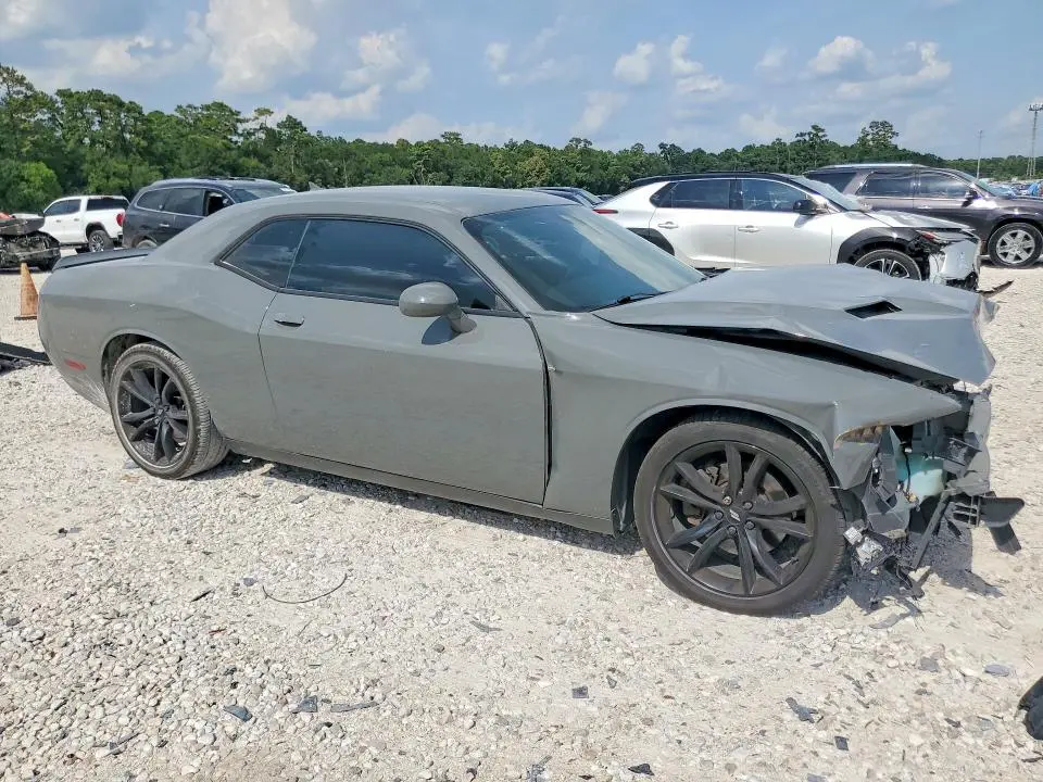 2017 DODGE CHALLENGER SXT  