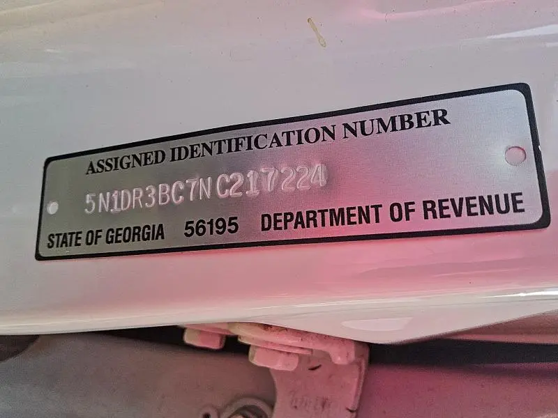 2022 NISSAN PATHFINDER SV  