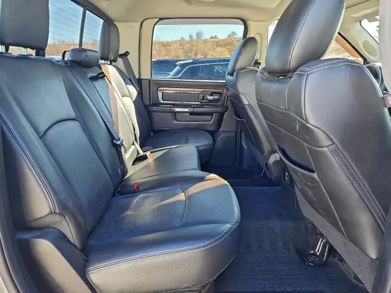 2016 RAM 1500 LARAMIE  