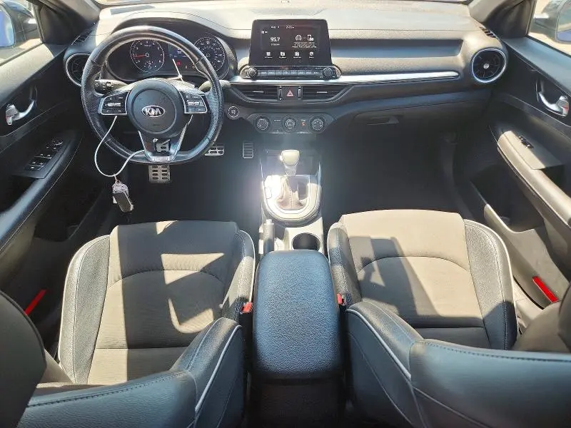 2021 KIA FORTE GT LINE  