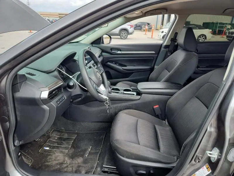 2023 NISSAN ALTIMA SV  