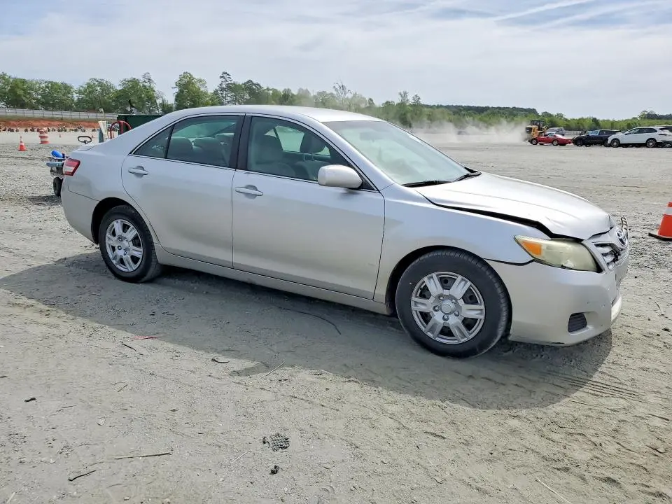 2010 TOYOTA CAMRY LE  