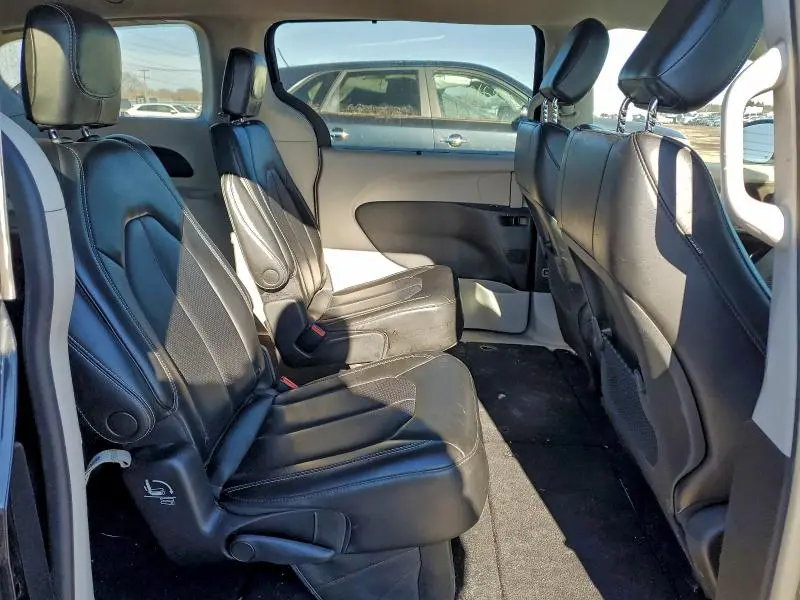 2021 CHRYSLER VOYAGER LXI  