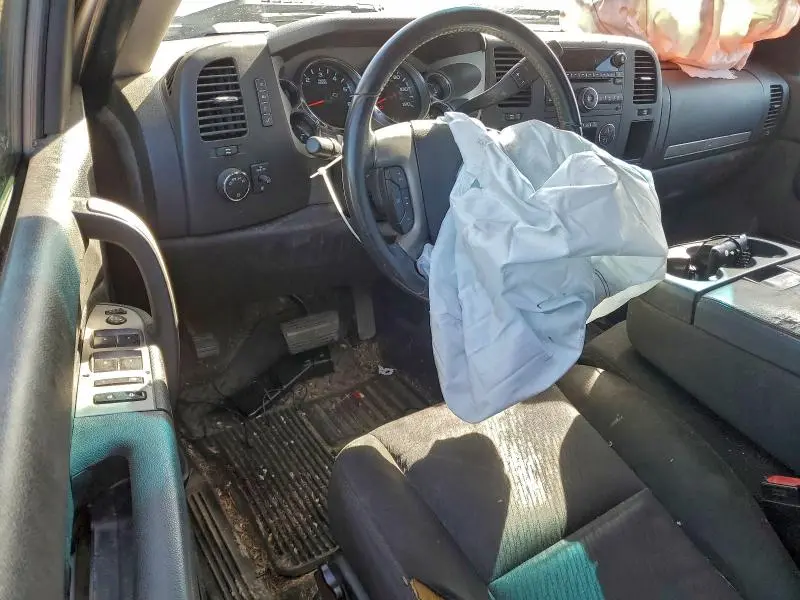 2011 CHEVROLET SILVERADO C1500 LT  