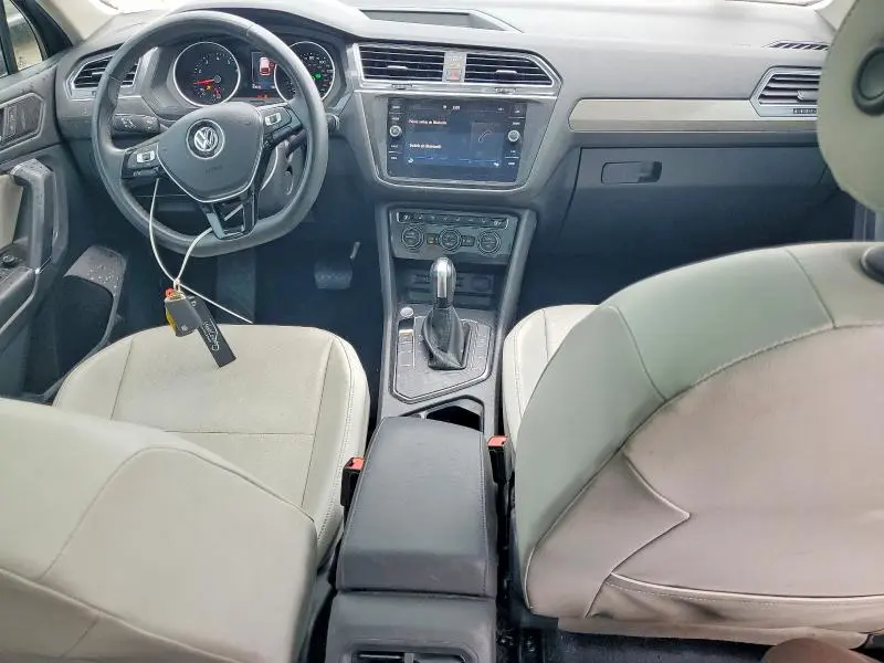 2020 VOLKSWAGEN TIGUAN SE  
