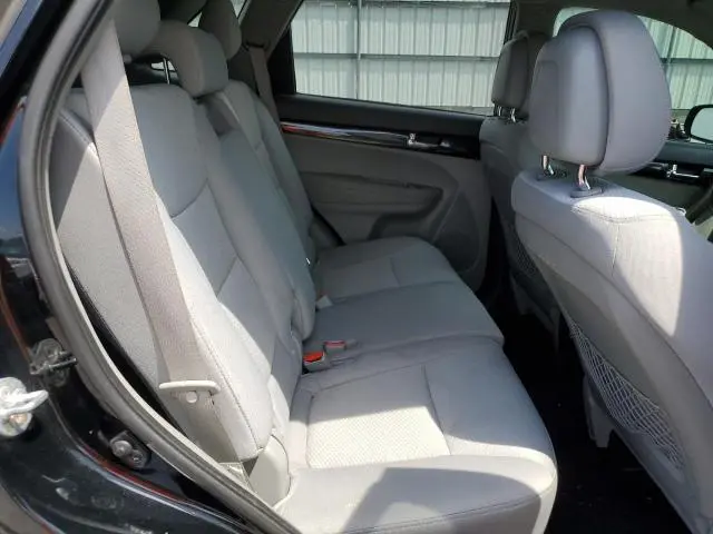 2011 KIA SORENTO BASE  