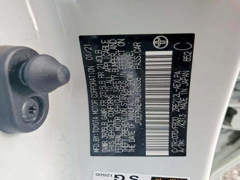 2021 TOYOTA COROLLA LE  