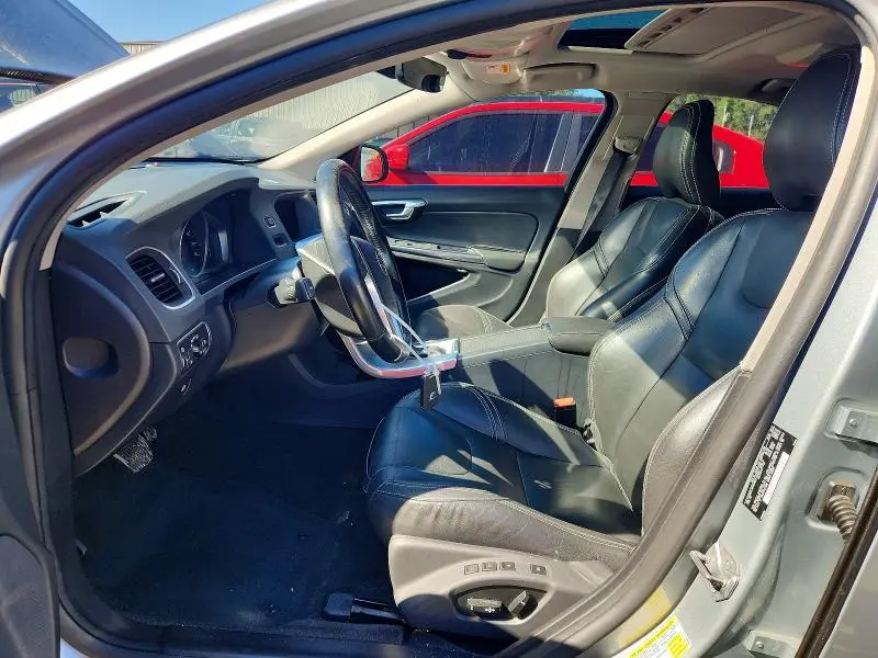 2017 VOLVO S60   