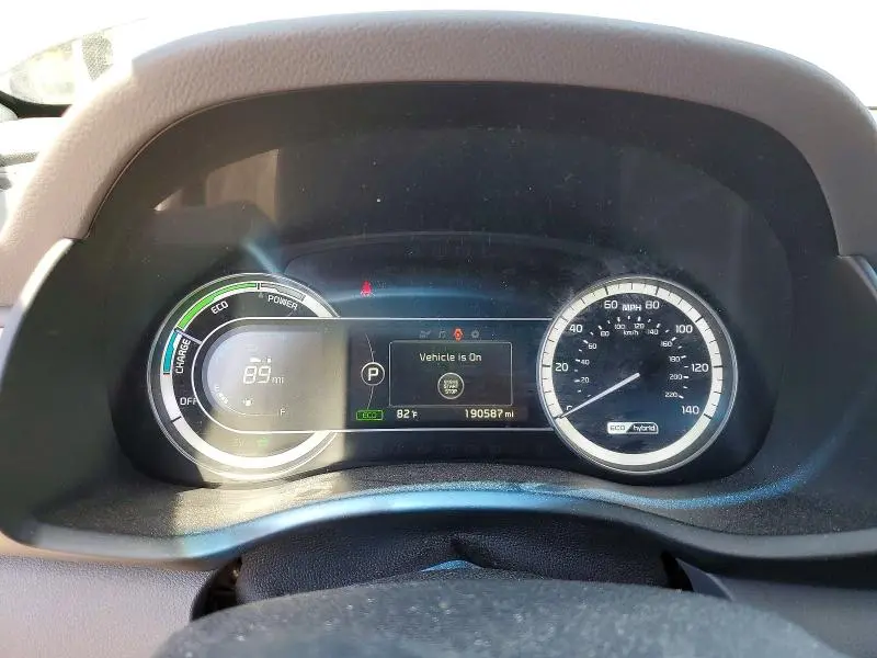 2017 KIA NIRO LX  