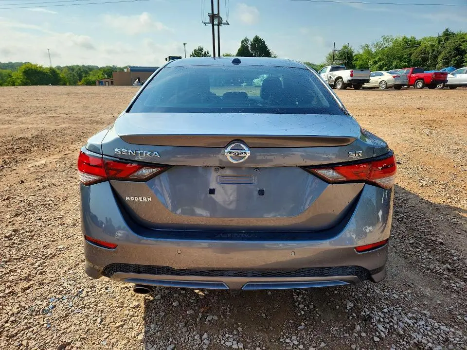 2022 NISSAN SENTRA SR  