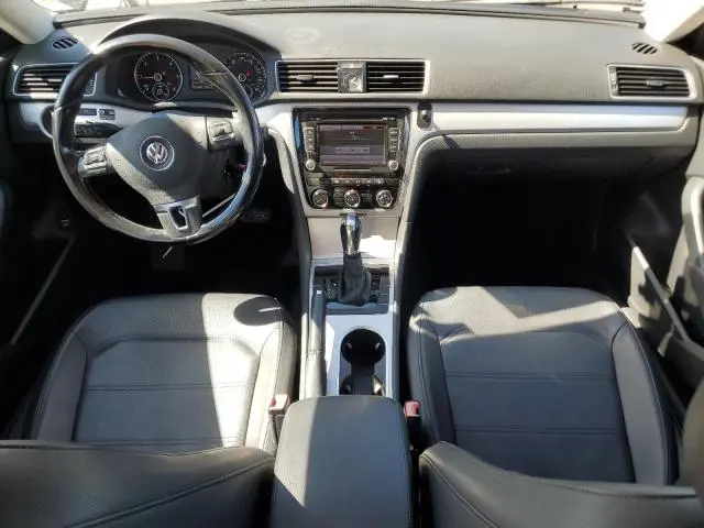 2013 VOLKSWAGEN PASSAT SE  