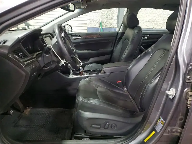 2018 HYUNDAI SONATA SPORT  