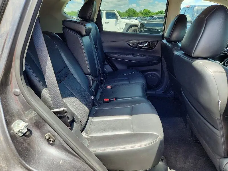 2018 NISSAN ROGUE SL  