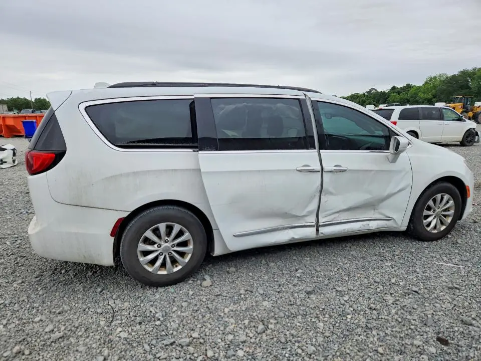 2017 CHRYSLER PACIFICA TOURING L  