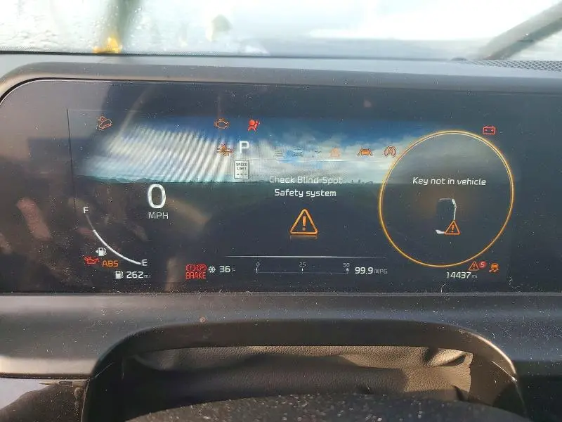 2024 KIA SELTOS S  