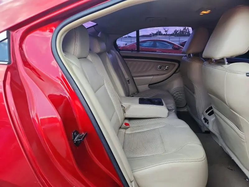 2010 FORD TAURUS LIMITED  