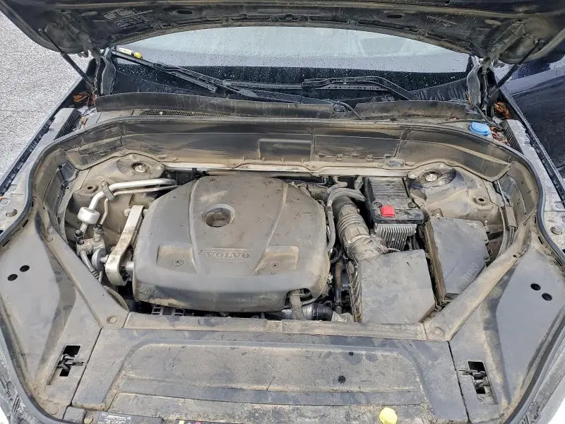 2019 VOLVO XC90 T6 MOMENTUM  