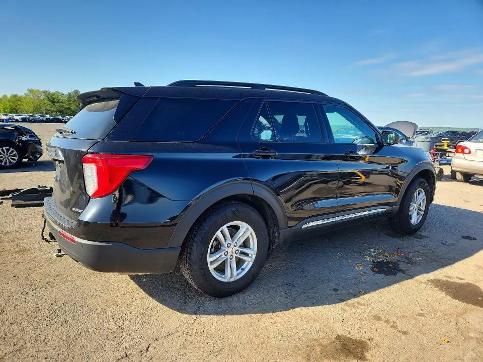 2021 FORD EXPLORER XLT  