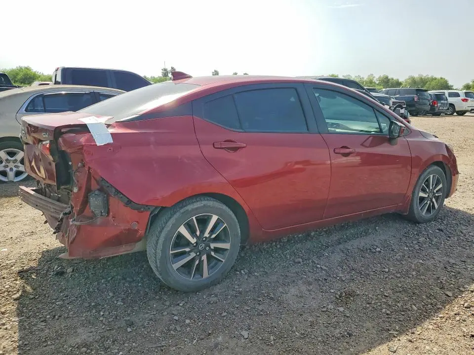 2021 NISSAN VERSA SV  