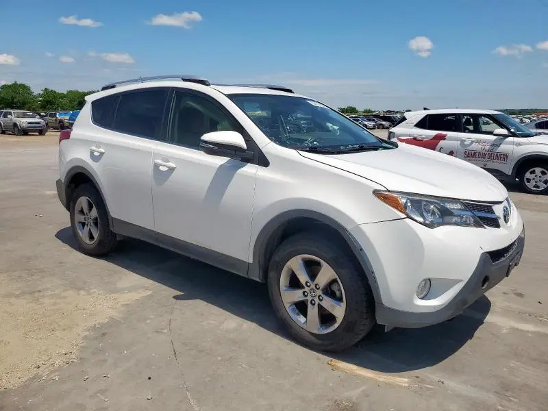 2015 TOYOTA RAV4 XLE
