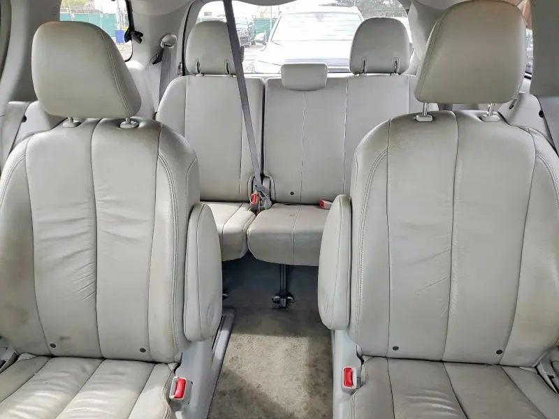 2012 TOYOTA SIENNA XLE 7-PASSENGER  