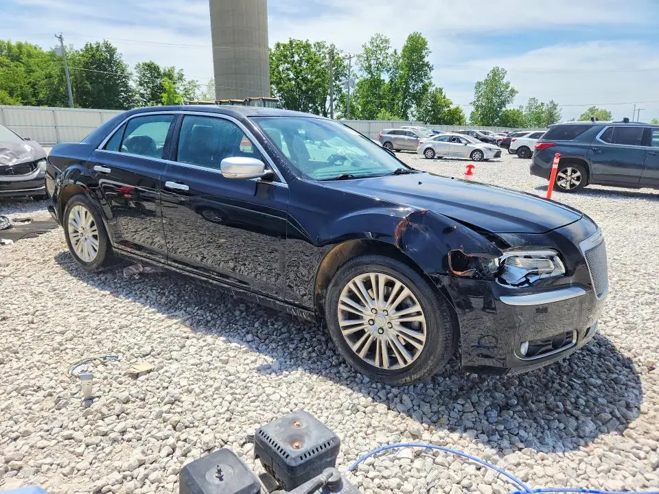 2014 CHRYSLER 300C VARVATOS  