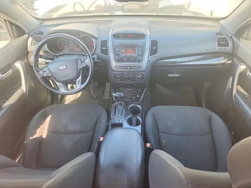 2014 KIA SORENTO LX  