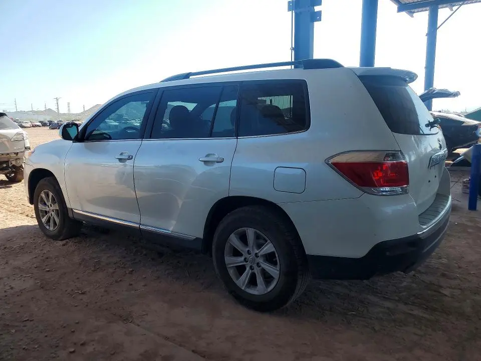 2013 TOYOTA HIGHLANDER PLUS  